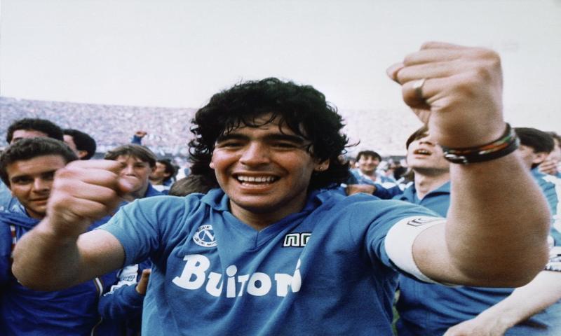 Diego Maradona - huyền thoại vĩ đại nhất của câu lạc bộ Napoli