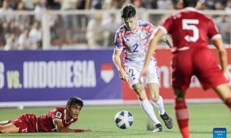 Tuyển Indonesia hòa 1 - 1 trước tuyển Philippines